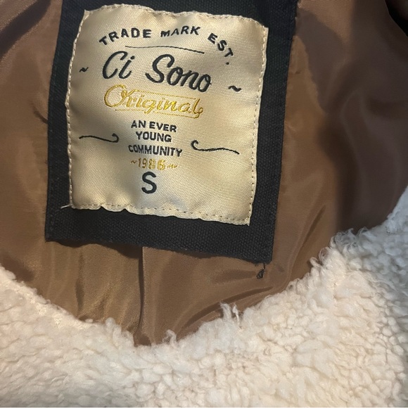 Ci Sono Women hooded Puffer Quilted Faux Sherpa Lining Vest Camel Cream Small - Picture 10 of 11